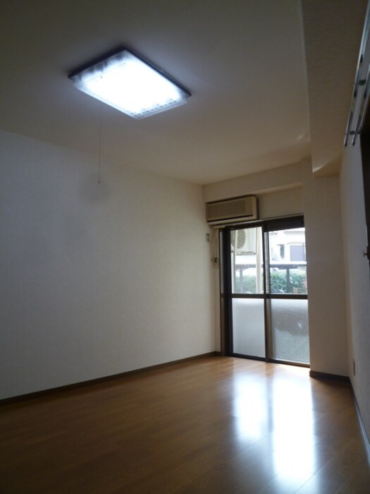 物件内観写真12　(居室)