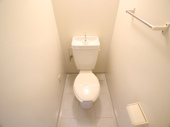 物件内観写真14　(トイレ)