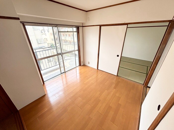 物件内観写真9　(居室)