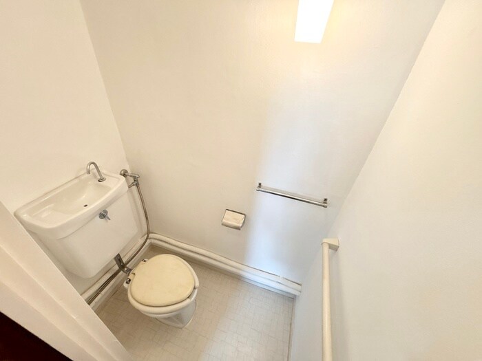 物件内観写真12　(トイレ)