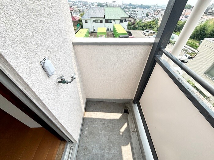 物件内観写真14　(洗濯機置場)