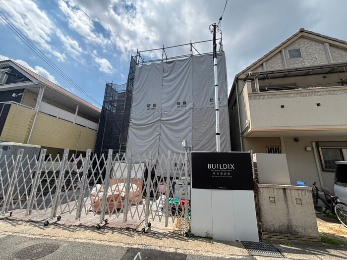 物件外観写真3　(建築中)