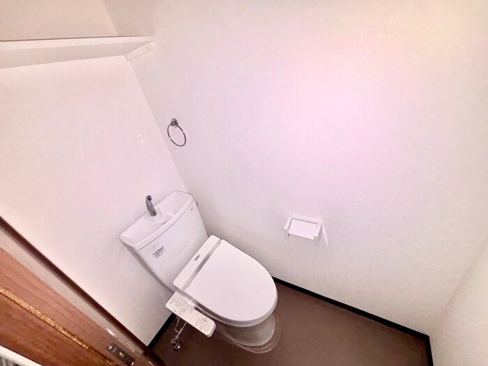 物件内観写真11　(トイレ)