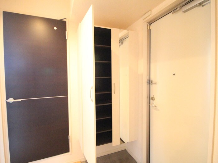 物件内観写真15　(靴箱)