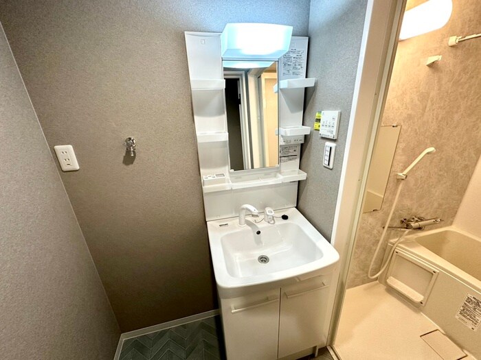 物件内観写真13　(洗面)