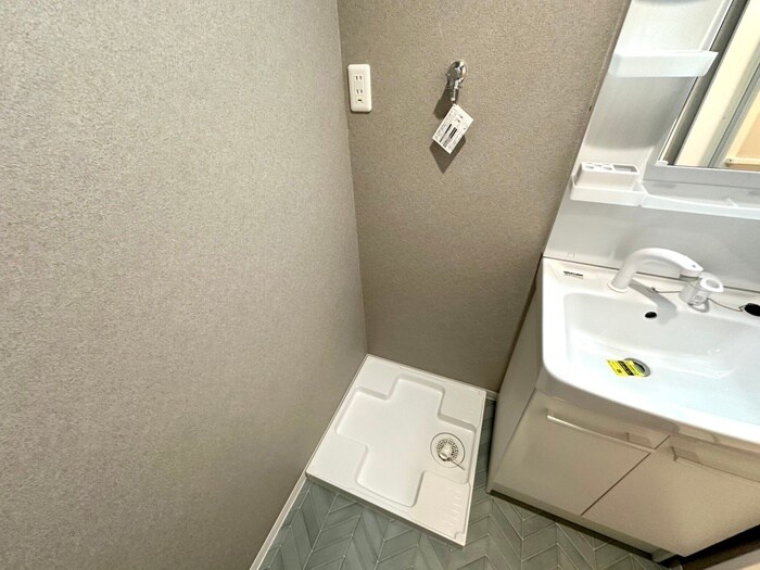 物件内観写真14　(洗濯機置場)