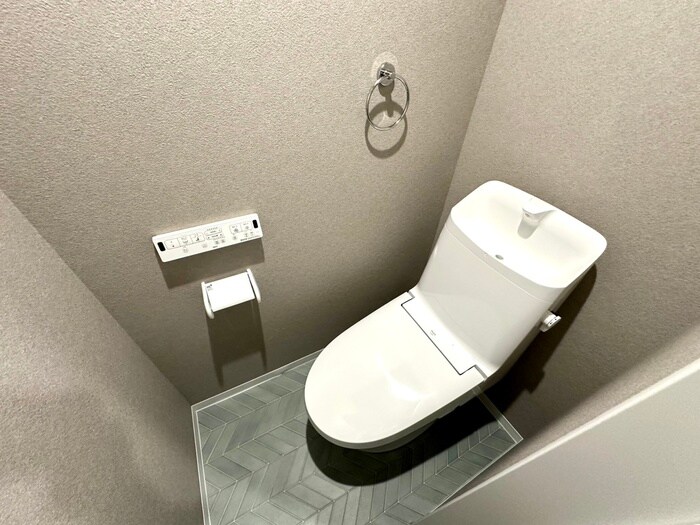 物件内観写真15　(トイレ)