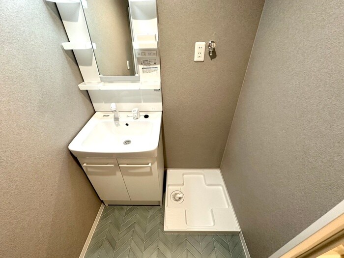 物件内観写真15　(洗濯機置場)