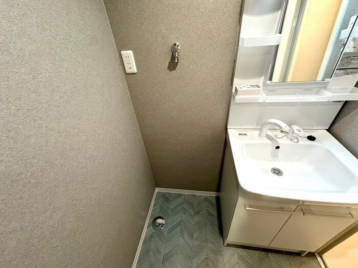 物件内観写真16　(洗濯機置場)