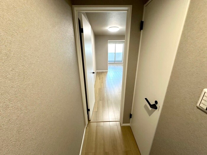 物件内観写真18　(廊下)