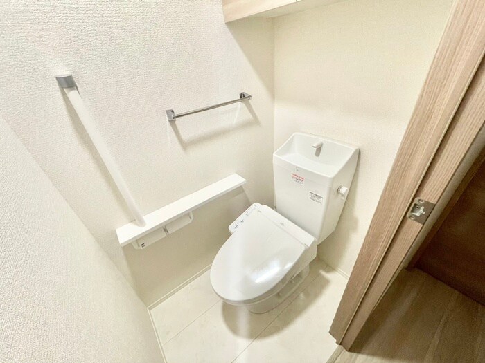 物件内観写真10　(トイレ)