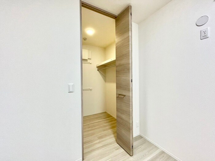 物件内観写真14　(収納)