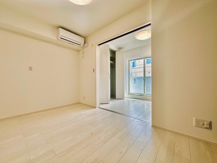 物件内観写真7　(居室)