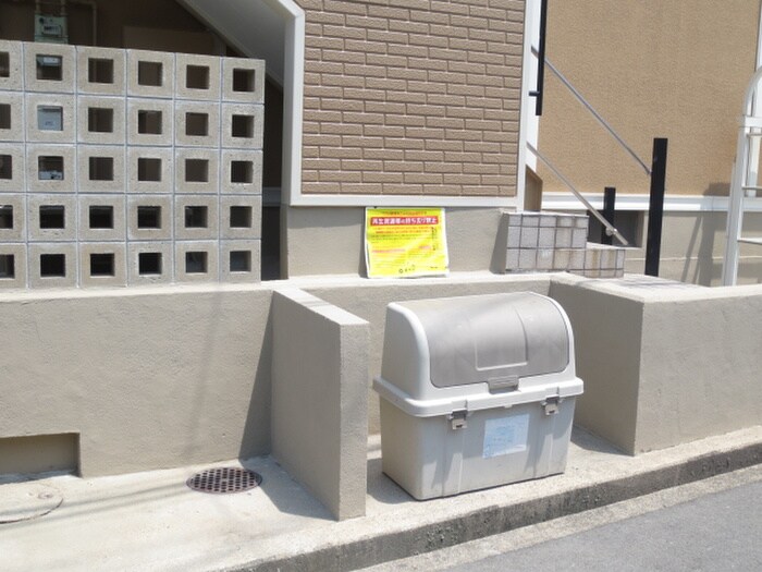 物件外観写真4　(建物設備)