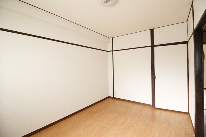 物件内観写真7　(居室)