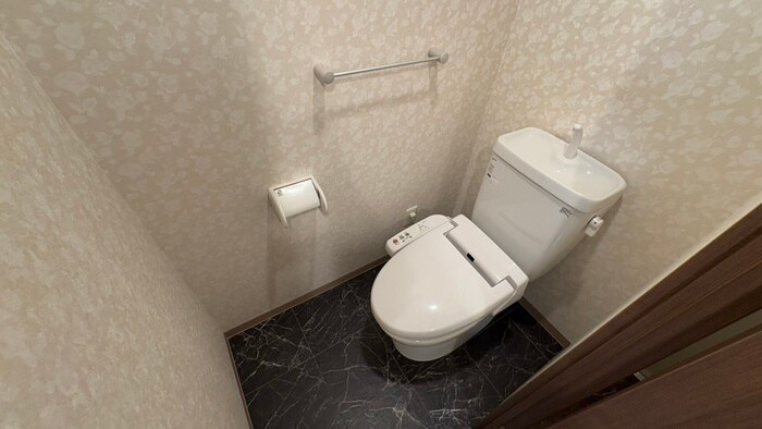 物件内観写真11　(トイレ)