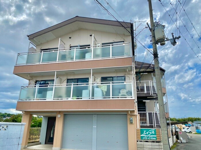 物件外観写真1　(外観写真)