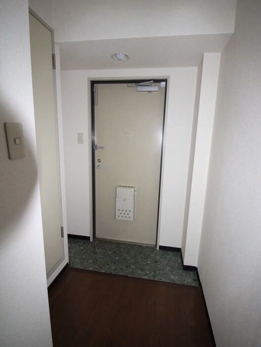 物件内観写真19　(玄関)