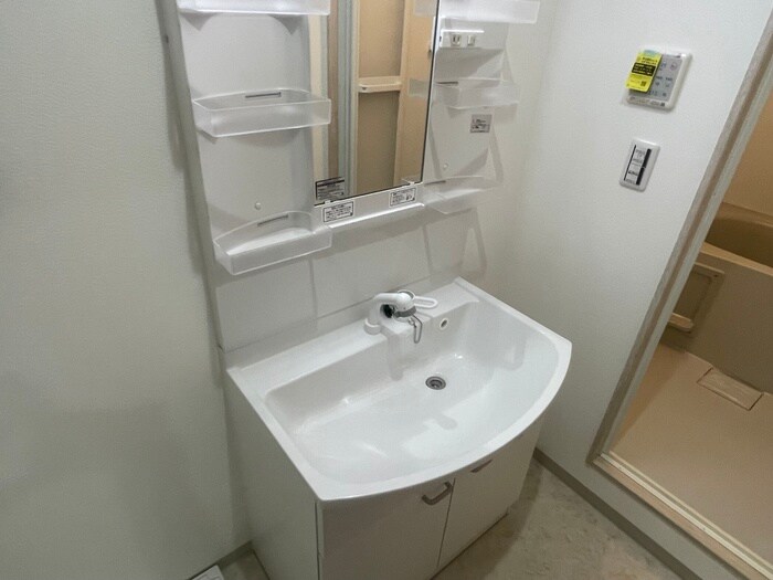 物件内観写真11　(洗面)