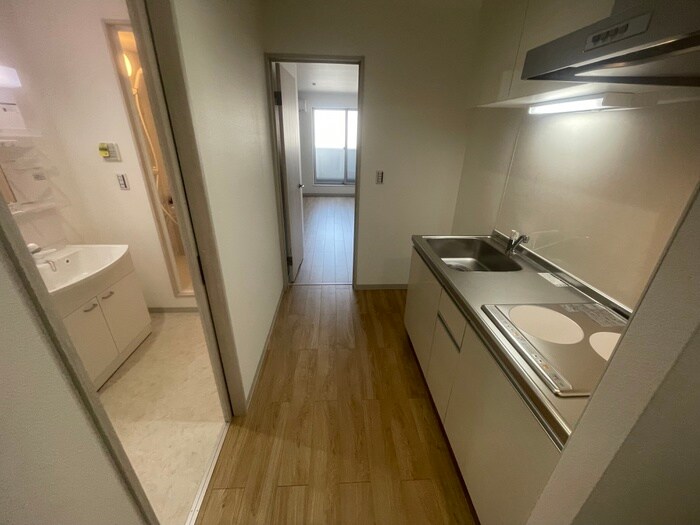 物件内観写真15　(廊下)