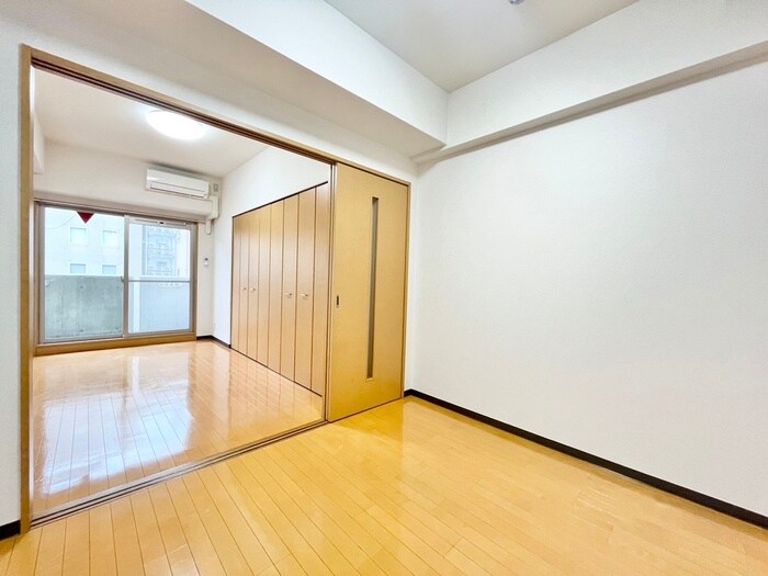 物件内観写真5　(居室)