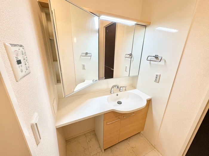 物件内観写真13　(洗面)