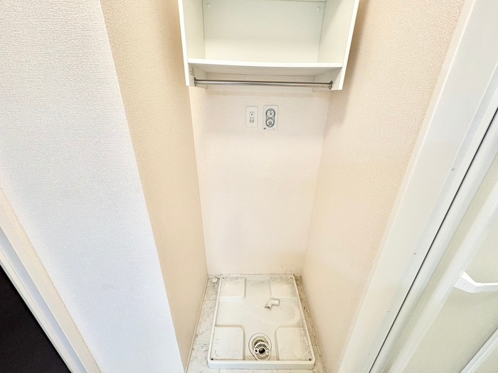 物件内観写真19　(洗濯機置場)