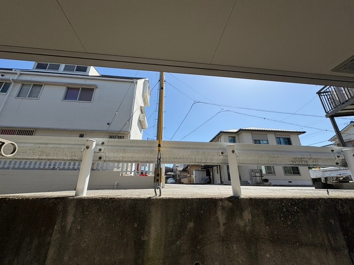 物件内観写真21　(室内からの展望)