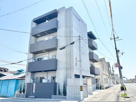 ジーイーヌフ外観写真