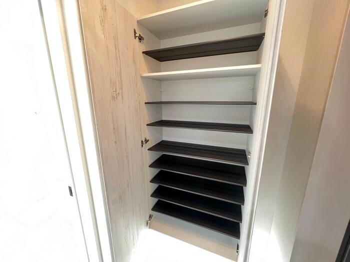 物件内観写真16　(靴箱)