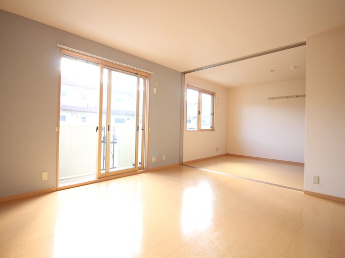 物件内観写真9　(居室)