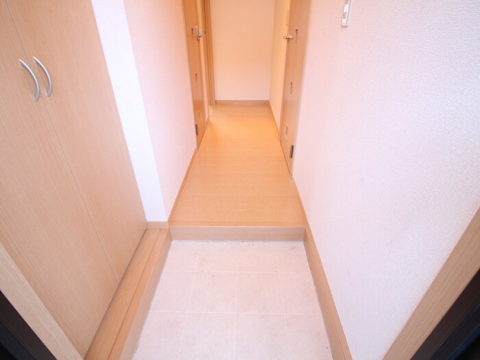 物件内観写真22　(玄関)