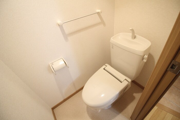 物件内観写真10　(トイレ)