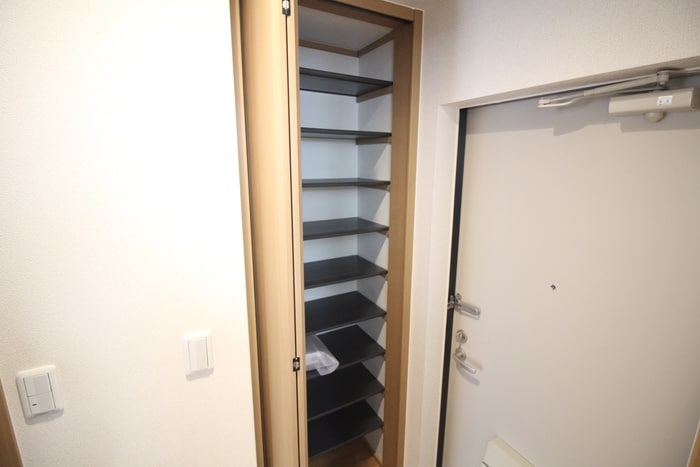 物件内観写真15　(靴箱)