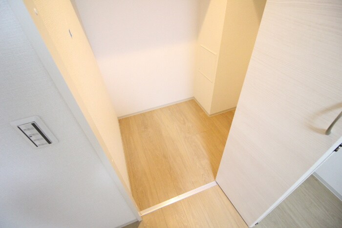 物件内観写真18　(収納)