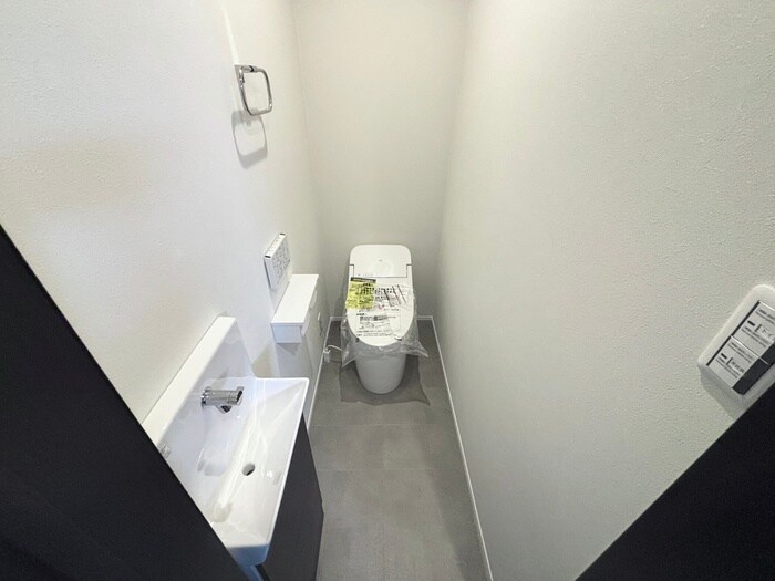 物件内観写真11　(トイレ)