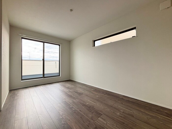 物件内観写真15　(居室)