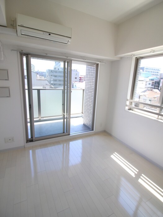 物件内観写真9　(居室)