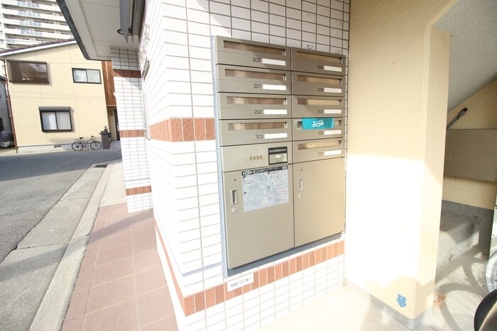 物件外観写真4　(建物設備)