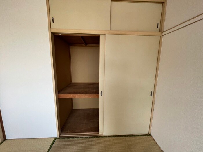 物件内観写真16　(収納)