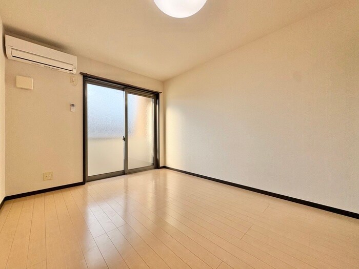 物件内観写真16　(居室)