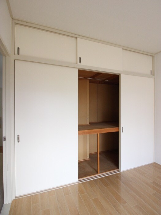 物件内観写真18　(収納)