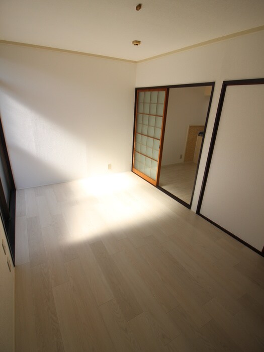 物件内観写真15　(居室)