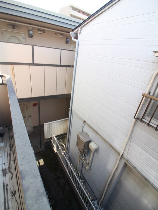 物件内観写真22　(室内からの展望)