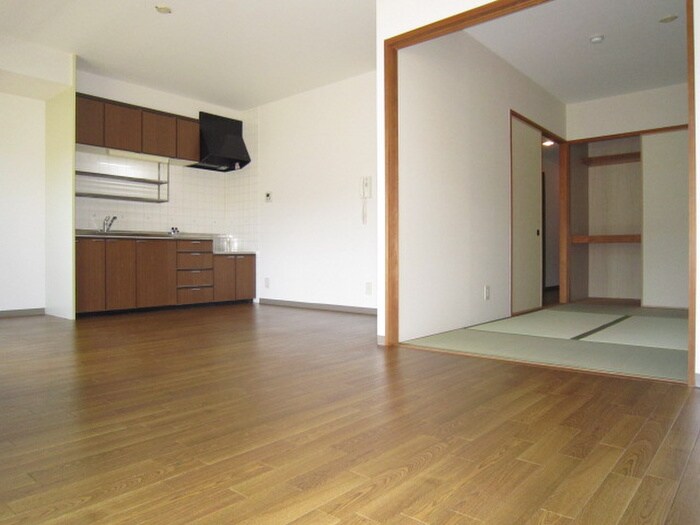 物件内観写真10　(居室)