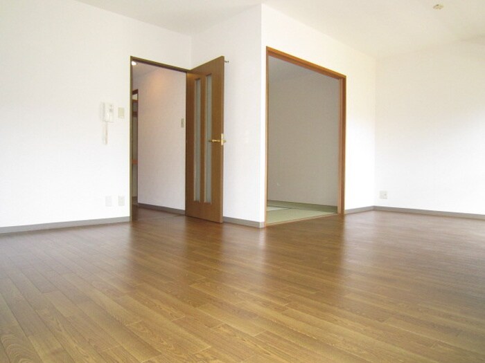 物件内観写真11　(居室)