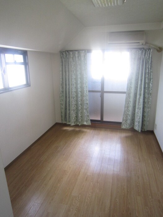 物件内観写真12　(居室)