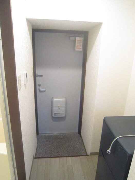 物件内観写真15　(玄関)