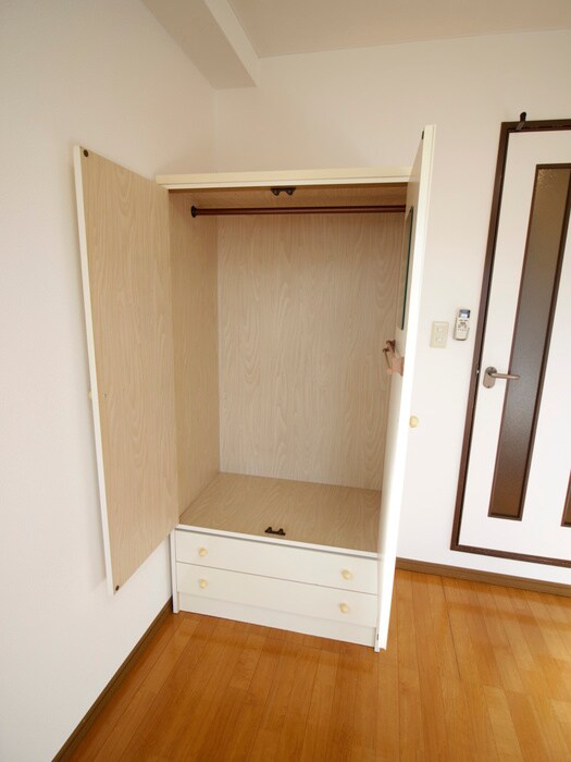 物件内観写真18　(収納)