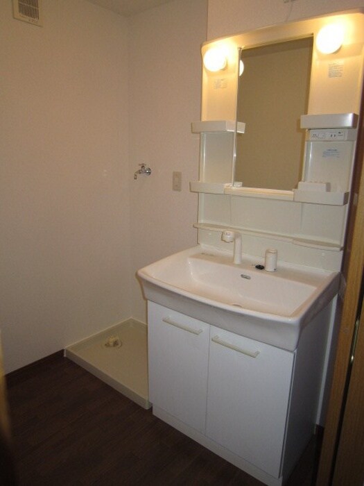 物件内観写真9　(洗面)